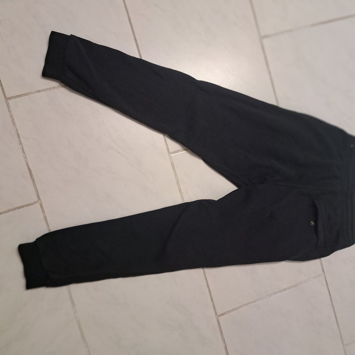 Nike Hosen: Trainerhose – Gebraucht aus Unterentfelden von Miro-Lou 3