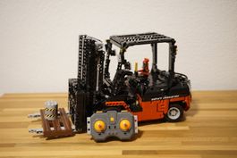 Mould King 13106 Forklift & Analoge Fernbedienung + Akkubox