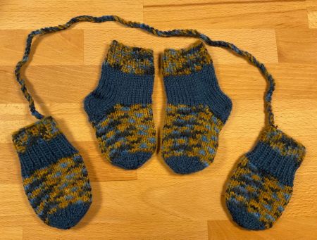 Babysöckli & Handschuhe 💙🤎💙  - ab ca. 3 Monate - *NEU*