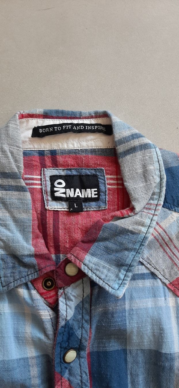 Camicie: Hemd NO NAME – Usato da Zuzwil SG venduto da alfaromeo159ti 1