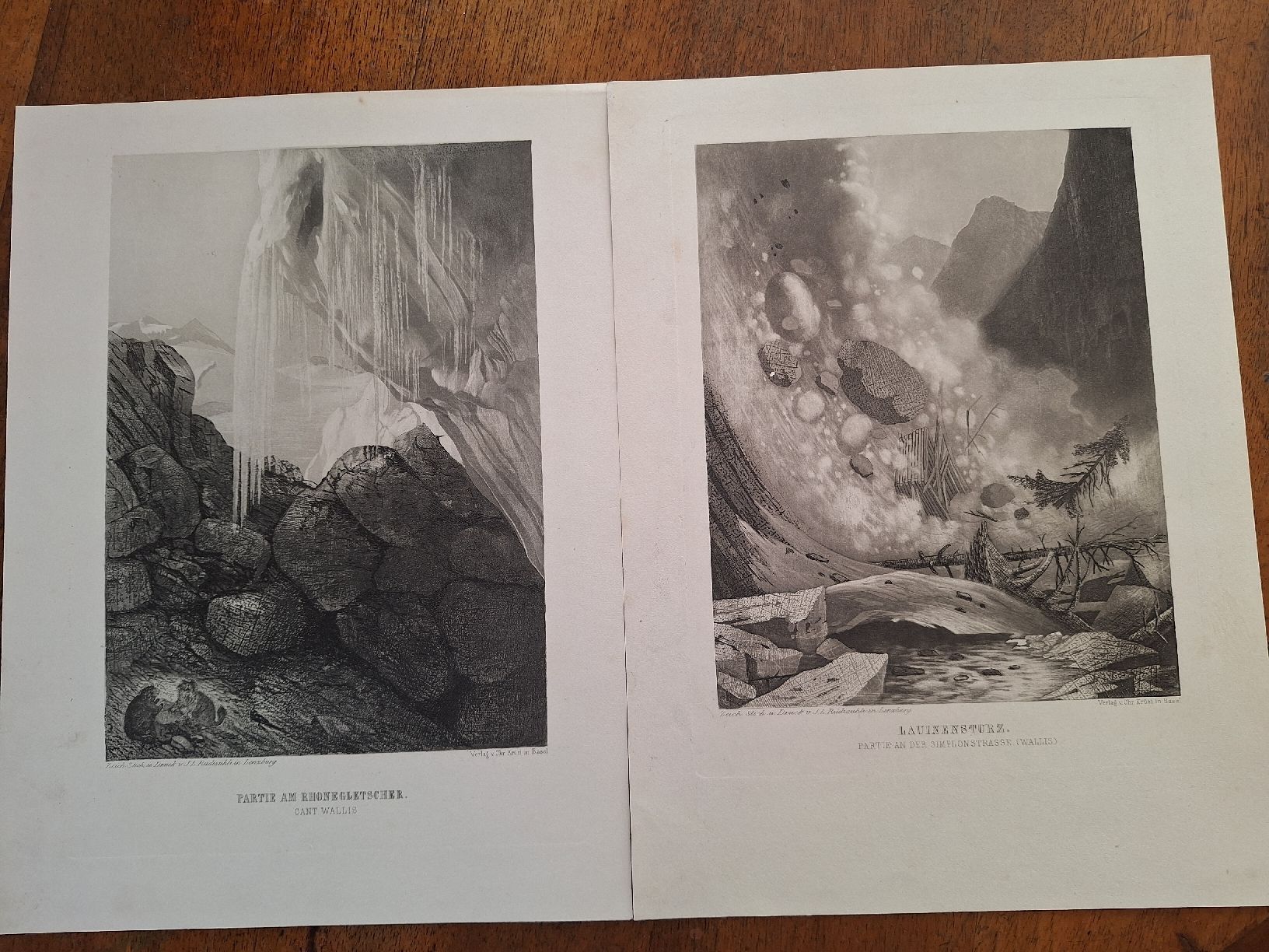 Incisioni: 2 gravures : RHONEGLETSCHER et SIMPLON – Usato da Bevaix venduto da bohrap