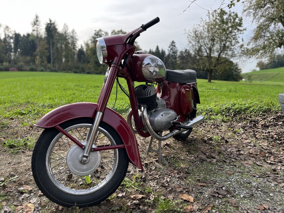 Jawa Strada: Jawa 559 250ccm – Difettoso da Ballwil venduto da snap-master 6