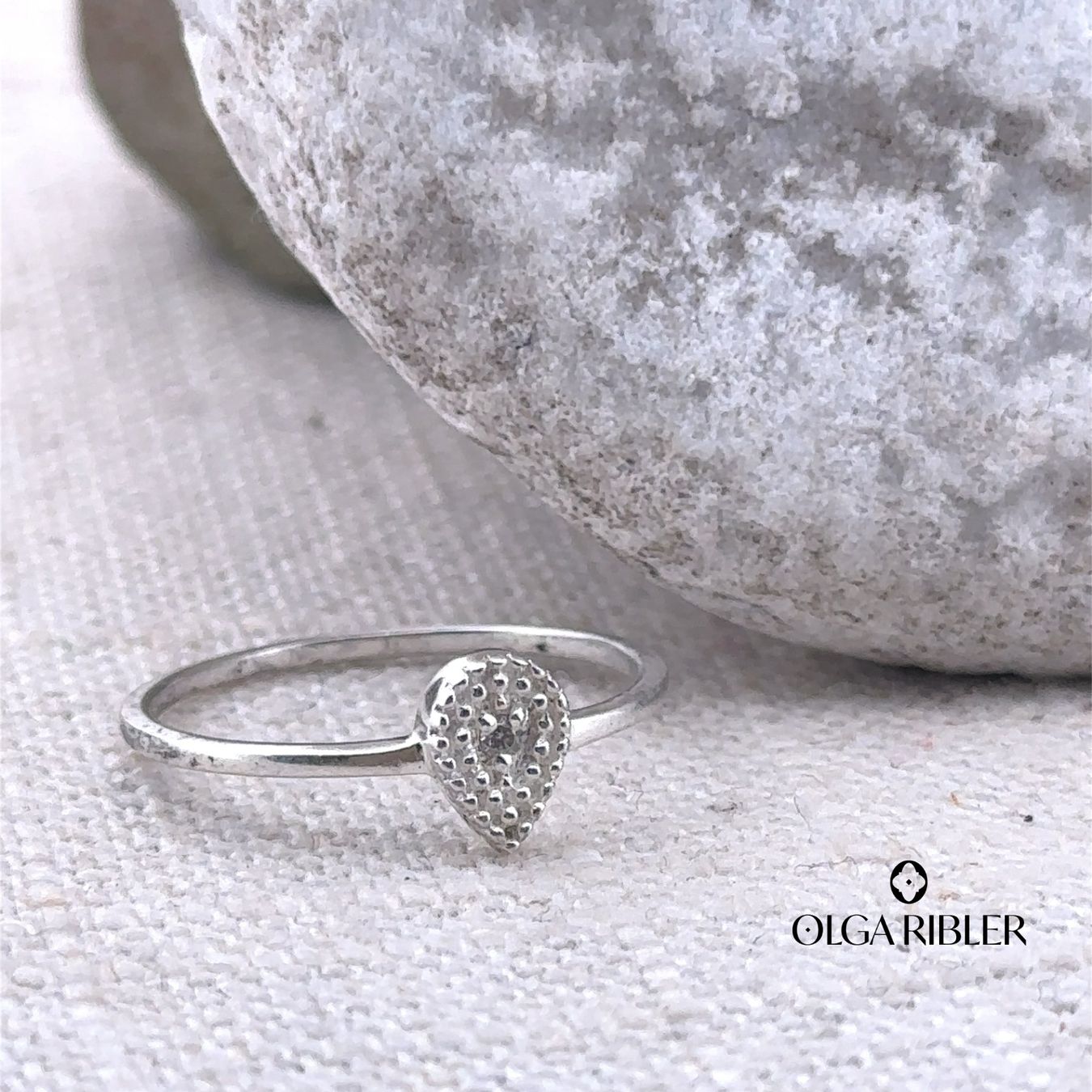 Olga Ribler Anelli: Feiner Silber Ring 925 mit Topas Grösse 52 – Nuovo (secondo la descrizione) da Luzern venduto da Schmuckoutlet 1