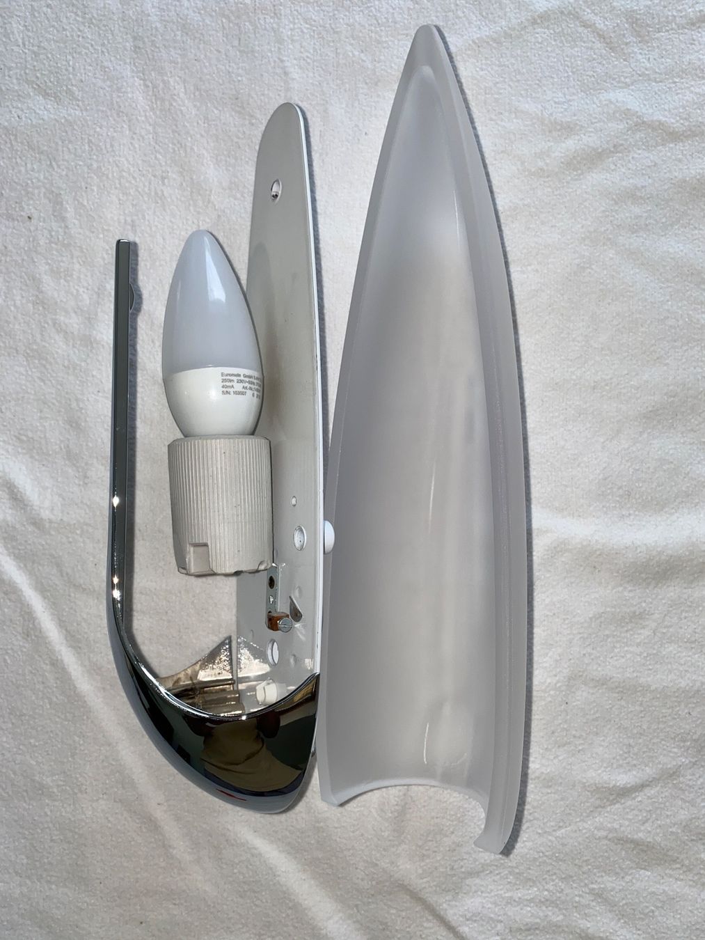 Lampade: Schöne mattglas Wandlampe mit Chromelement – Usato da Maur venduto da privat101 5