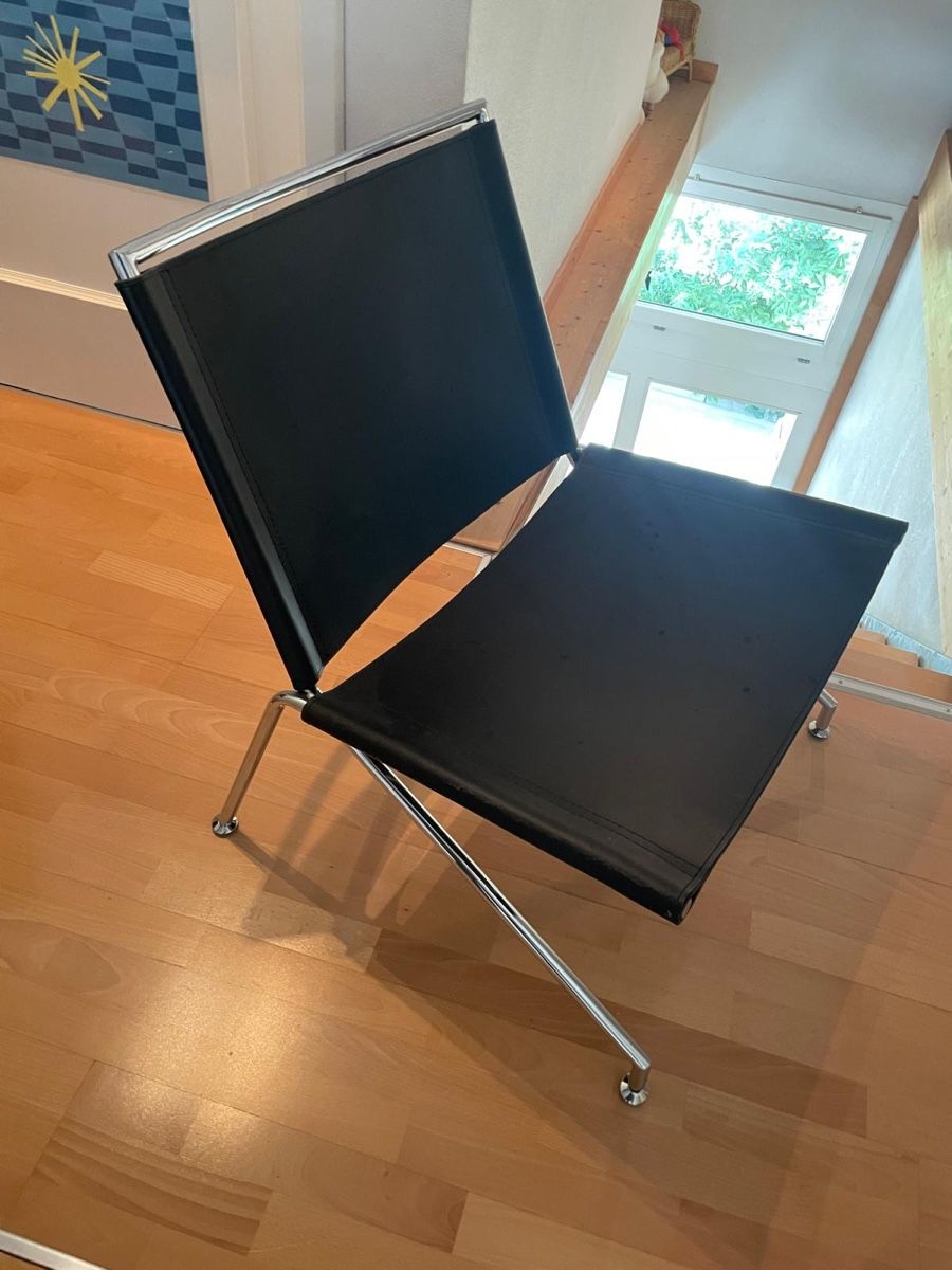 Pfister Poltrone: 2 Designsessel aus Leder mit Chromgestell – Usato da Rütschelen venduto da Adesso