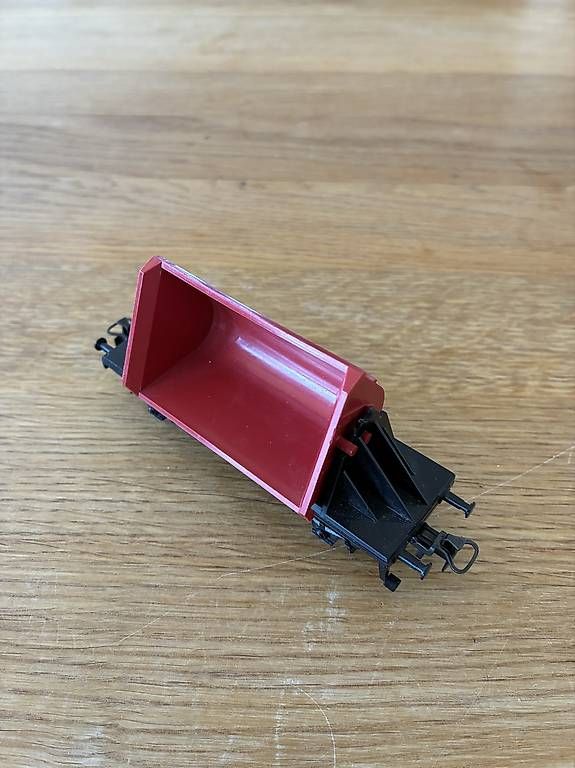 Modellini di ferrovie: Märklin H0 Güterwagen – Usato da Rapperswil SG venduto da viv_sz77 1