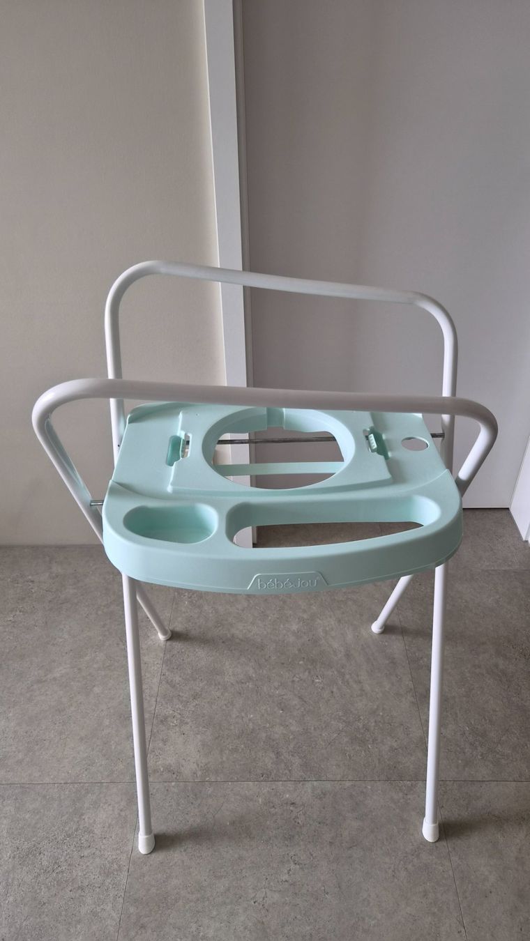 Badespass: Babybadewanne mit Gestell – Gebraucht aus Weinfelden von Imjatse 1