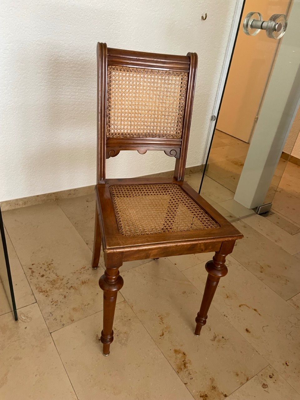 Sedie: Antiker Stuhl – Usato da Bern venduto da Ansouis