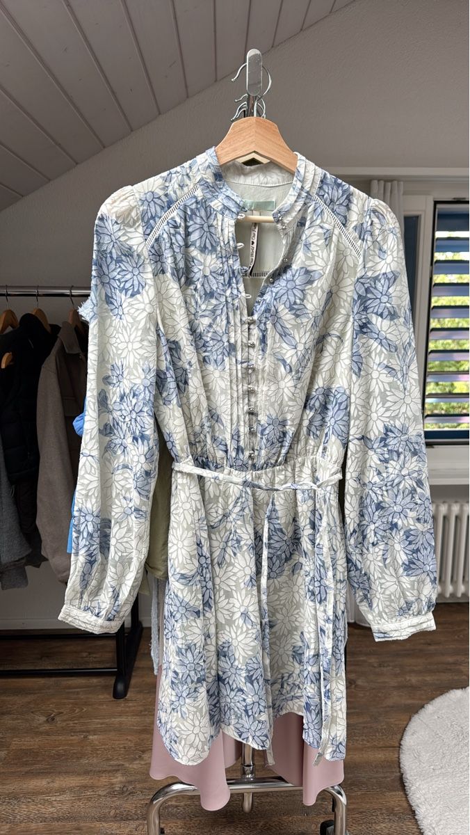 Guess Vestiti: Damen Kleid Blumenmuster – Nuovo (secondo la descrizione) da Emmen venduto da taariiikk