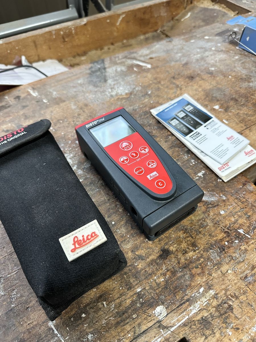 Leica Messen: Leica Laser – Gebraucht aus Bremgarten AG von Vin_t55b