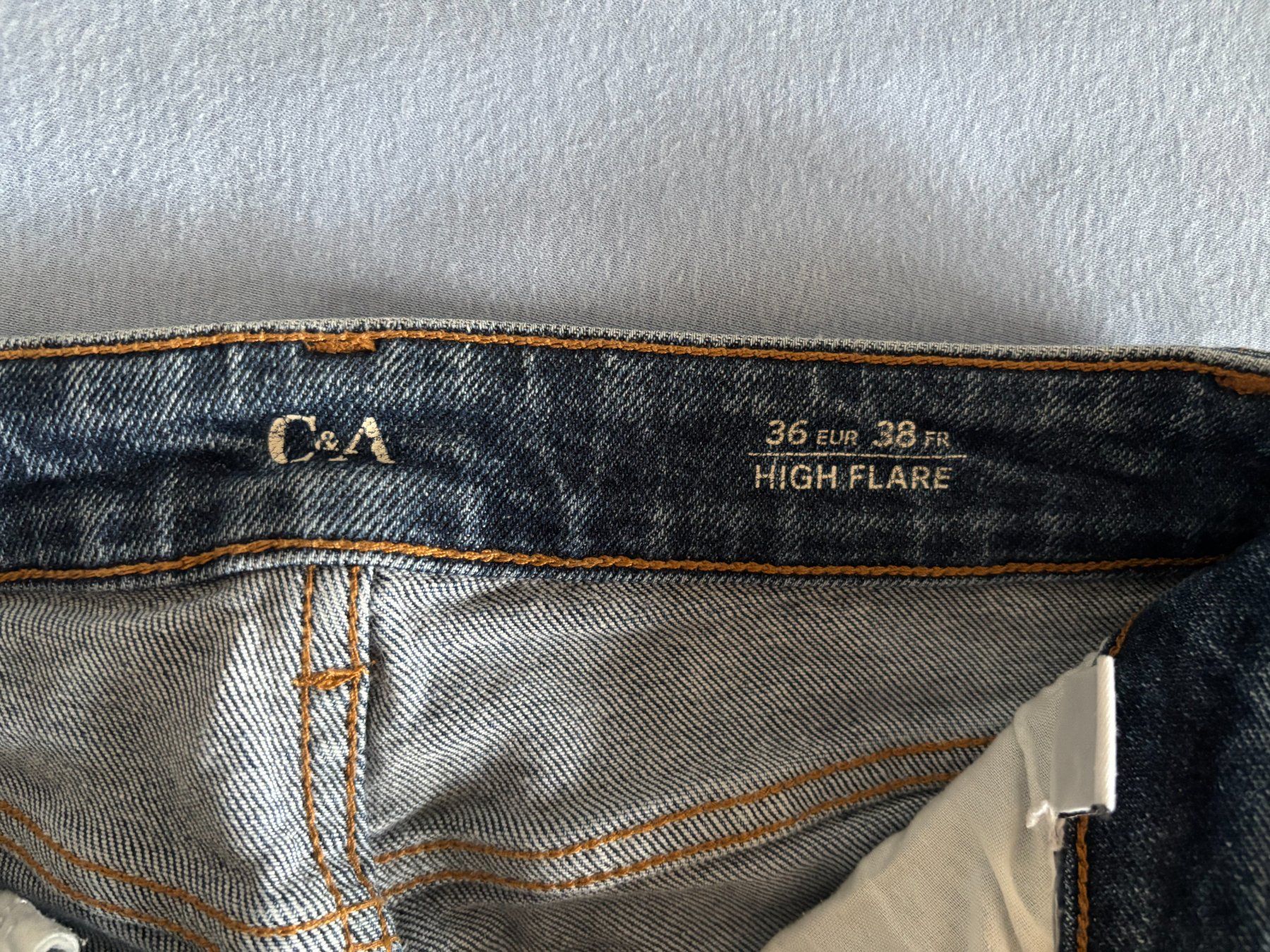 C&A Jeans: Jeans High Flare – Gebraucht aus Basel von lau_retta 2