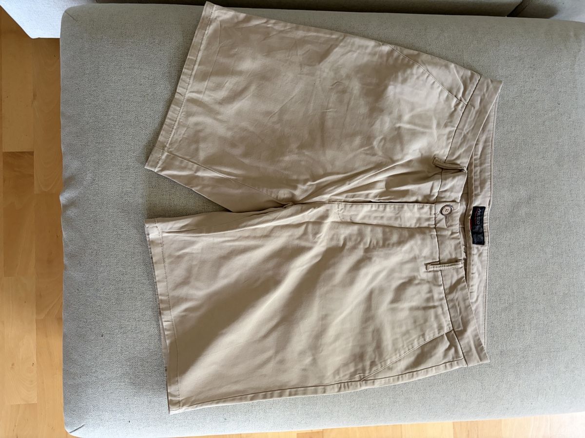 Musto Pantaloni: Musto Shorts Gr. 36 – Usato da Zürich venduto da carole.noelle