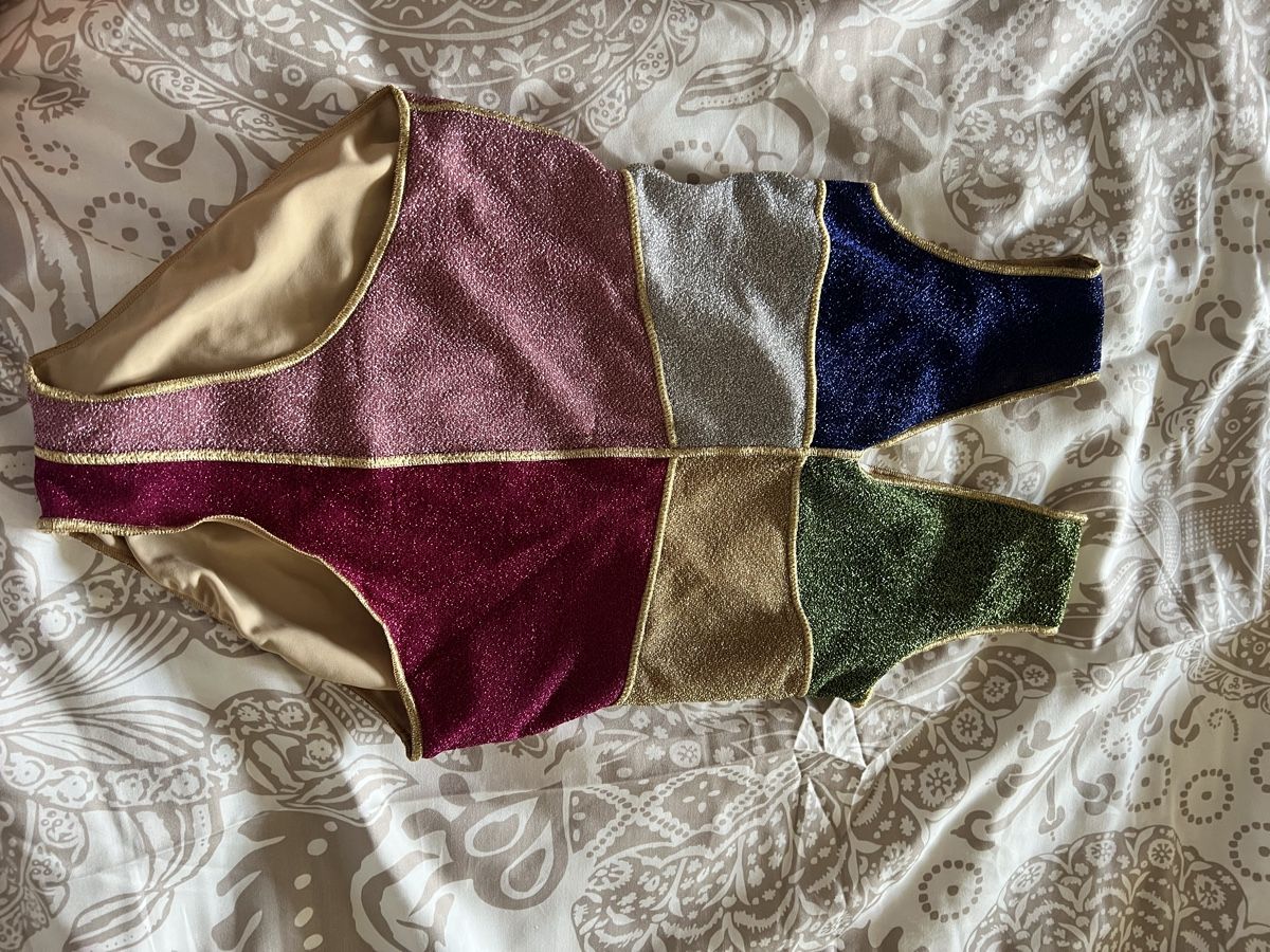 Badekleider & Bikinis: Badeanzug Oseree Patchwork Farbe Mix Groesse 8/10 Neu – Gebraucht aus Zürich von sil_wx77