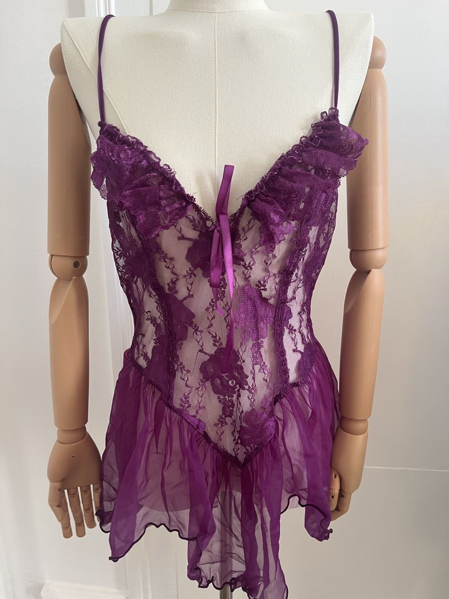 Top: Purple Lace Cami Top - Size S/M – Usato da Zürich venduto da Melina.A 1