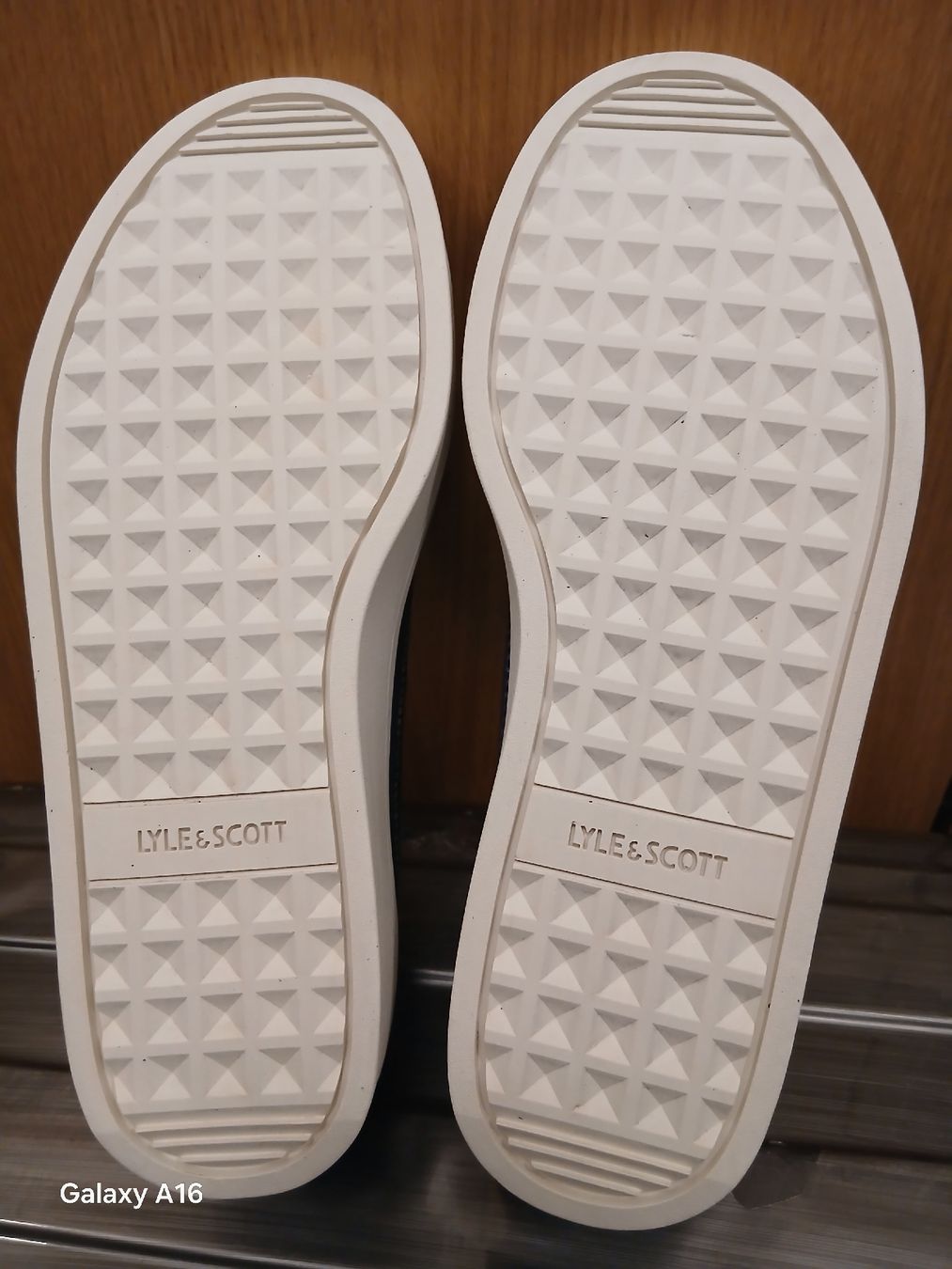 Scarpe da uomo: Snakers en cuir Lyle & Scott neuves – Nuovo e nell'imballaggio originale da Genève venduto da Martinbng 7