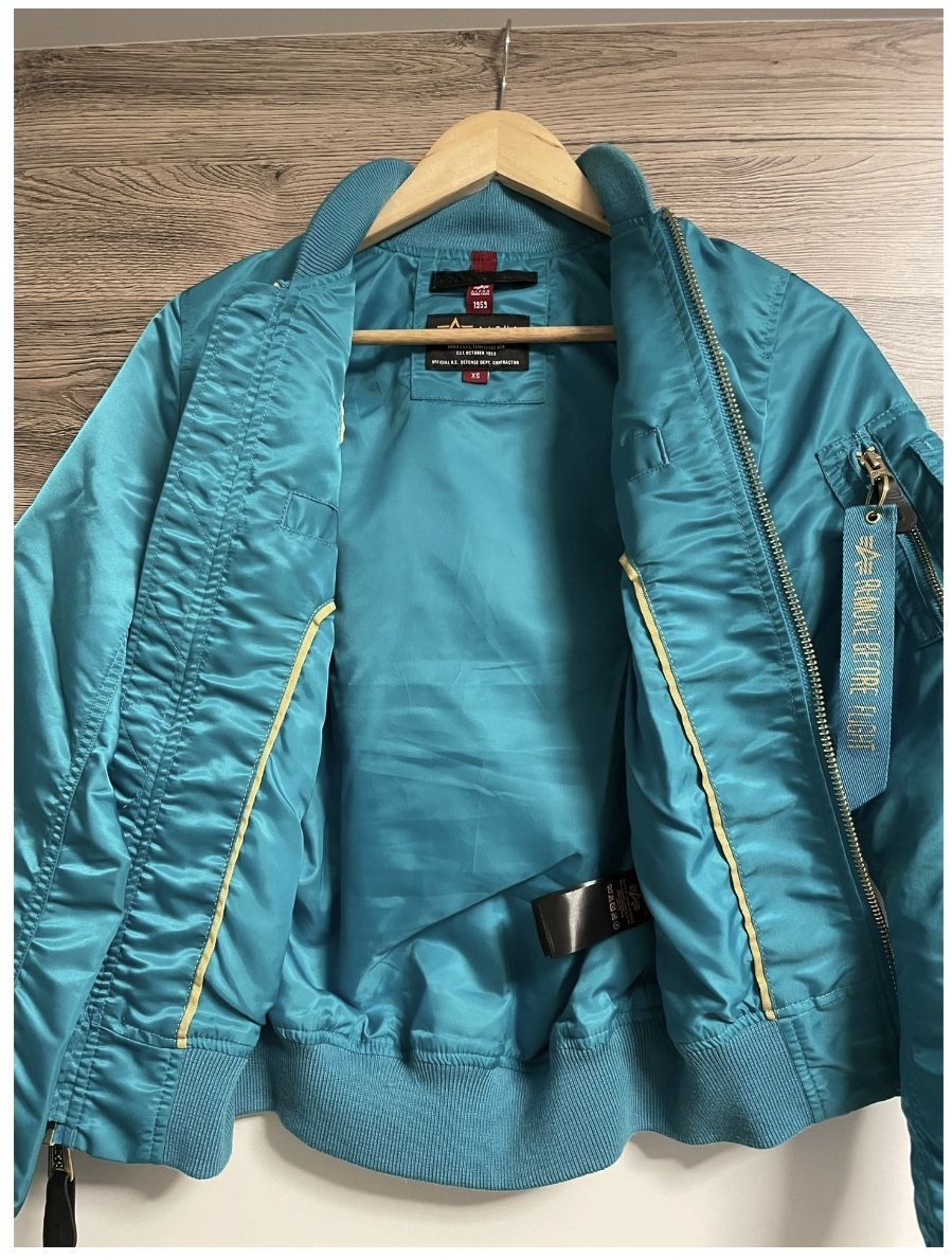 Alpha Industries Giacche: Damen Bomberjacke – Nuovo (secondo la descrizione) da Visp venduto da mad_c8q6 3