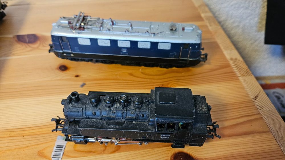 GROS LOT DE 10 Locomotives Ho Jouef, Lima D'occasion Pour Pieces Ou A