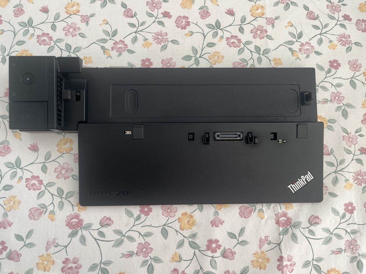 Lenovo Docking station: Docking Station Lenovo ThinkPad Ultra Deck – Usato da Corpataux venduto da leajsl