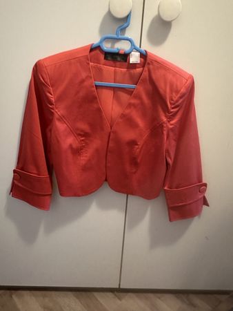 Blazer rouge neuf 38