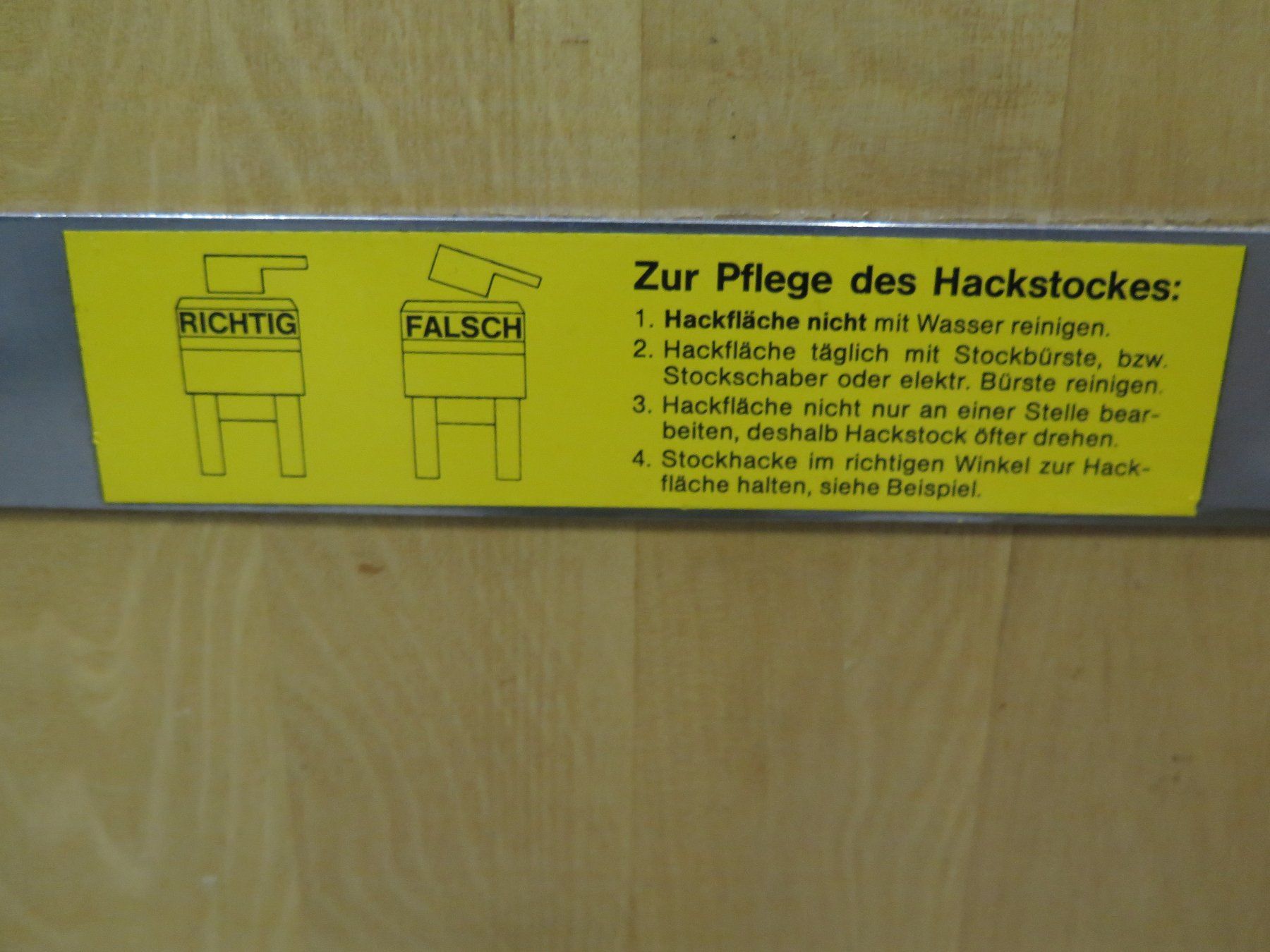 Elettrodomestici da cucina: Gewerbe Fleisch Hackplock mit Abdeckung aus Chromstahl – Usato da Rümligen venduto da StefanDerendinger 3
