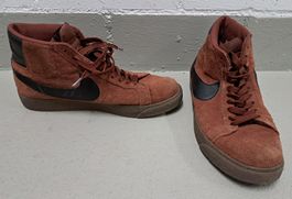 Nike 42 Braun
