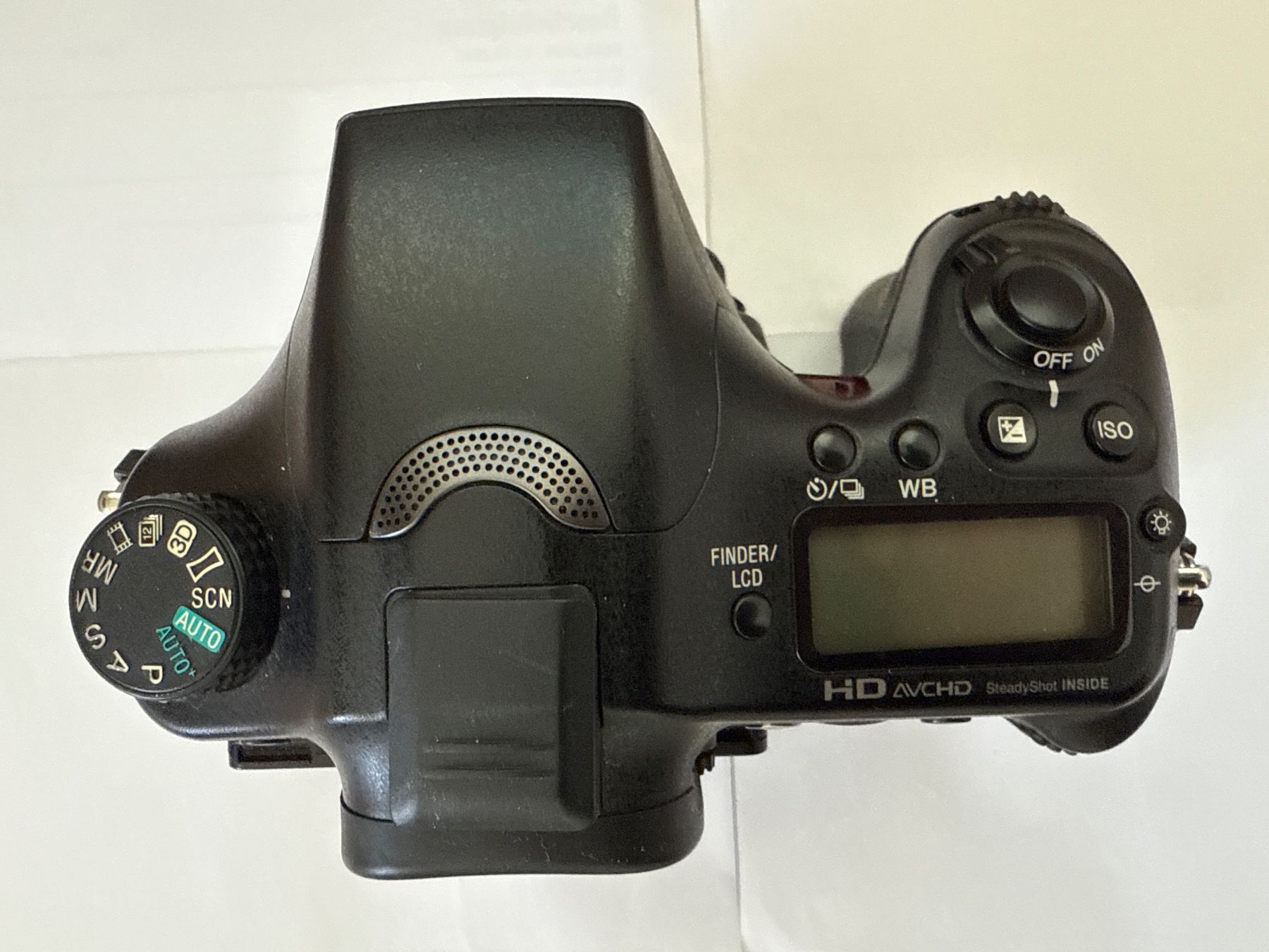 Sony Fotocamera: Sony Alpha 77 Kamera + 2 Objektive + Ladegerät + Akku – Usato da Zürich venduto da pnp_jz9v 5