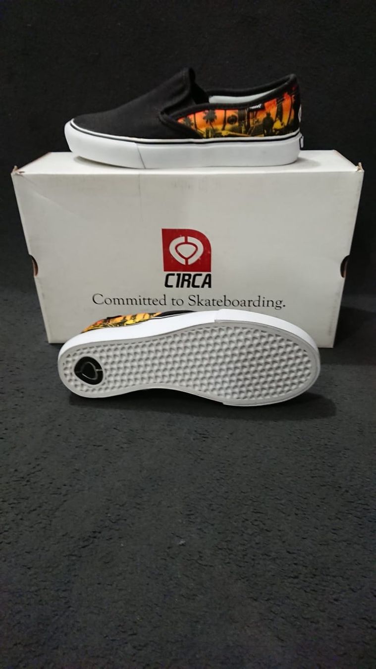 Scarpe da uomo: CIRCA SLIP ON  GR.38/25.2CM AB 40CHF STATT 89 CHF – Nuovo (secondo la descrizione) da Zürich venduto da LIQUIDATOR.CP 1
