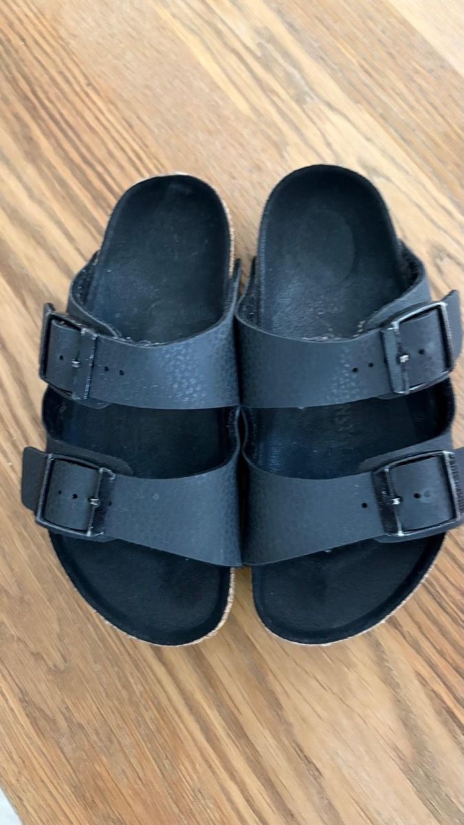 Birkenstock Scarpe per ragazzi: Birkenstock Hausschuhe Gr. 28 – Usato da Ostermundigen venduto da katant