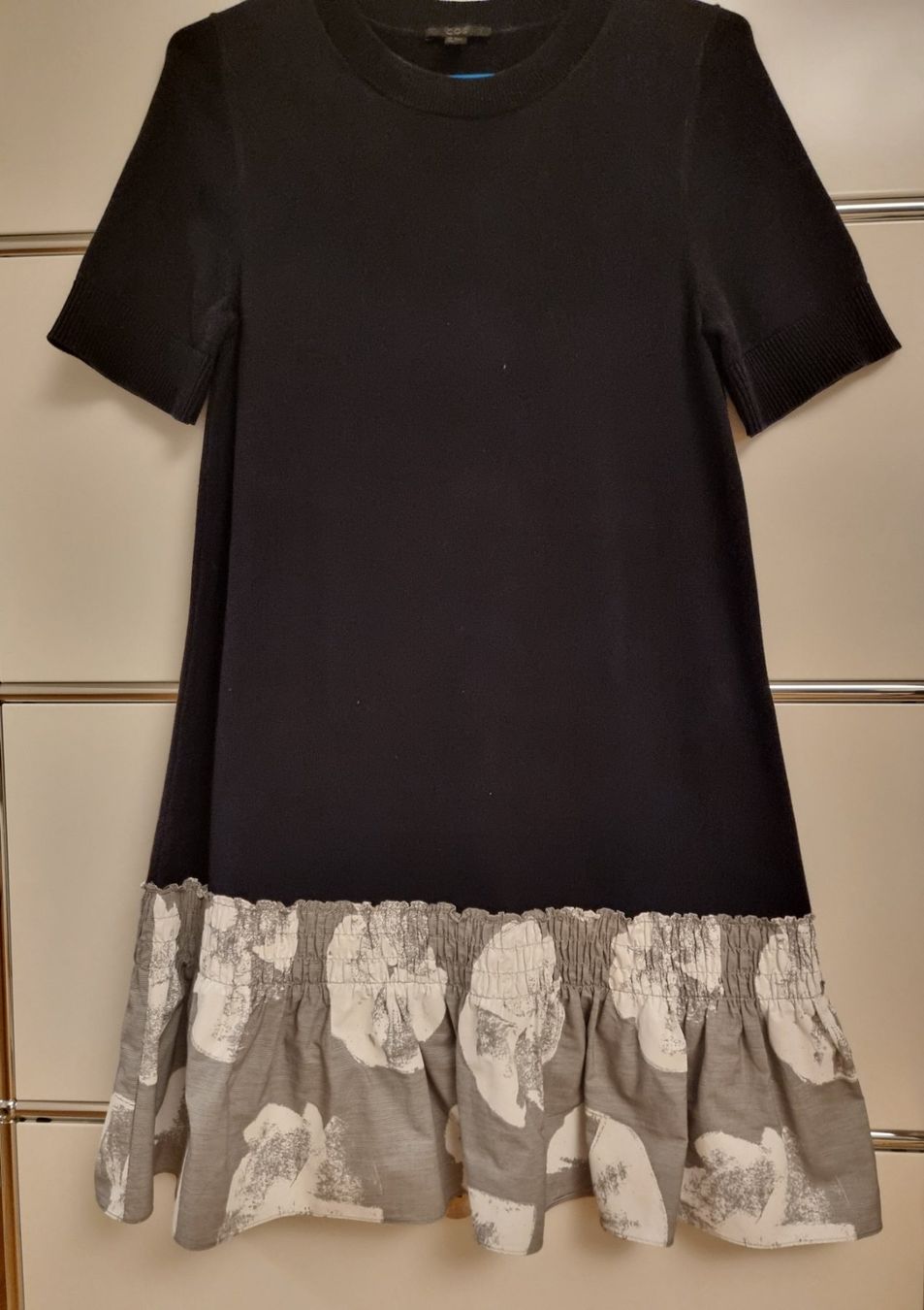 Cos Vestiti: Cos Strickkleid - Navy blau – Usato da Zürich venduto da Nala2811 4
