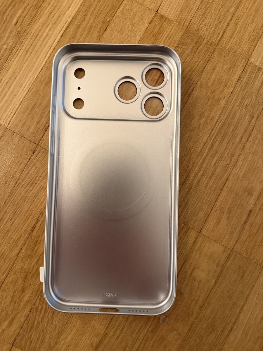 Covers & Schutzfolien: iPhone 17 Pro Max Schutzhülle – Neu und originalverpackt aus Basel von sherlock_bs 2