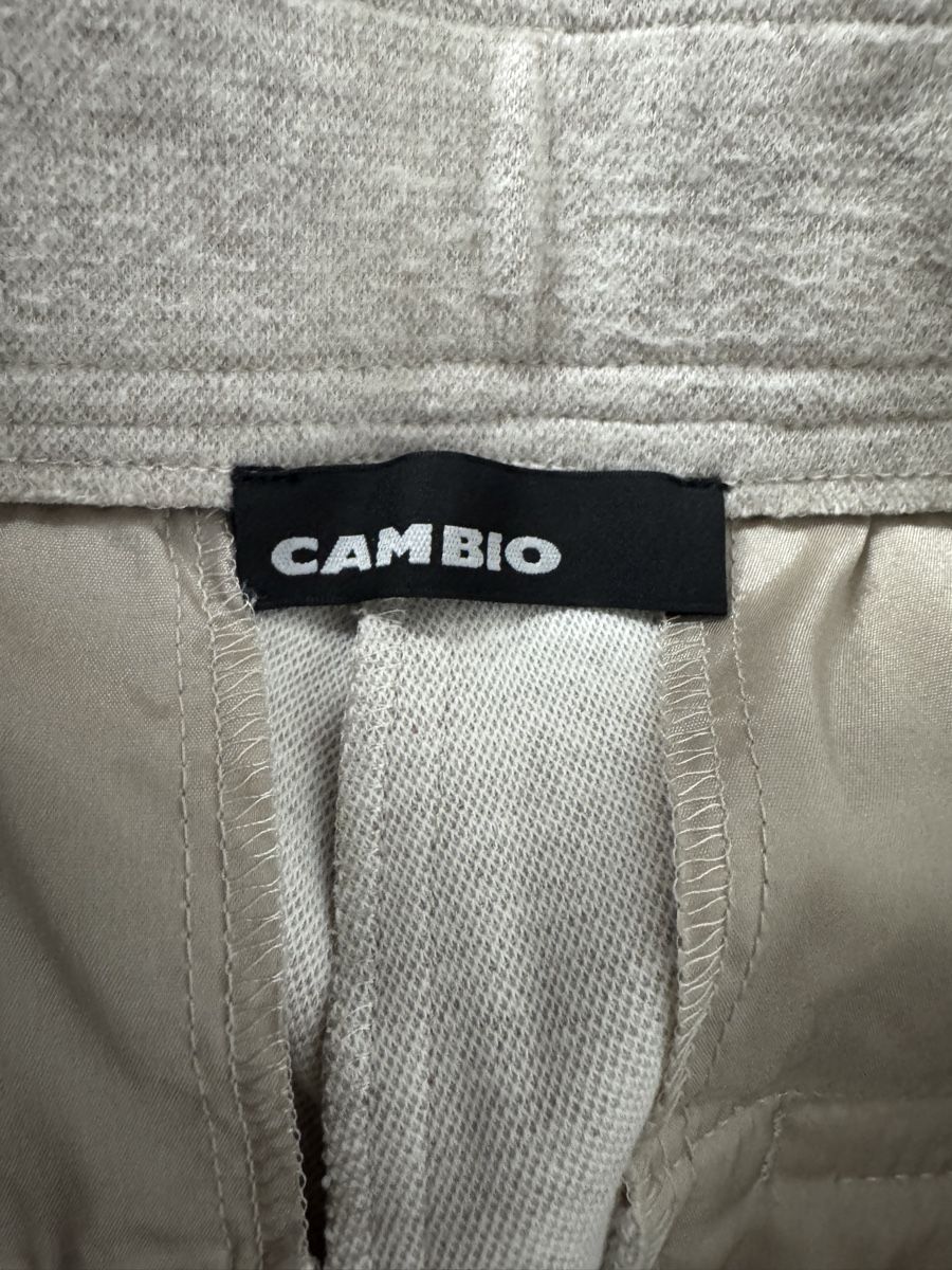 Cambio Hosen: Moderne Cambio Stoffhose/Trainerhose in beige – Gebraucht aus Grenchen von servet.t 2