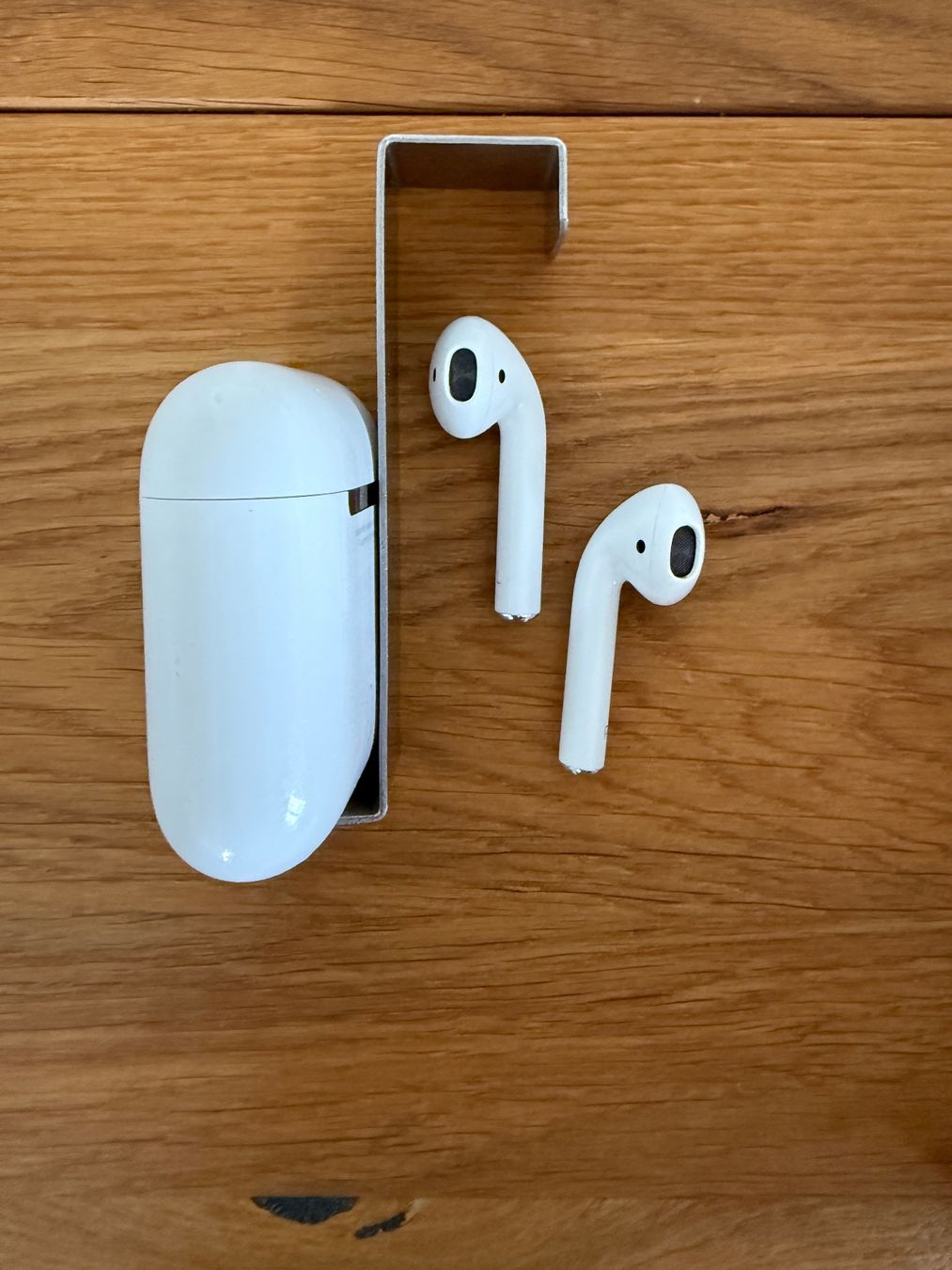 Apple Cuffie: APPLE AirPods 2 – Usato da Lausanne venduto da Nine1982 6