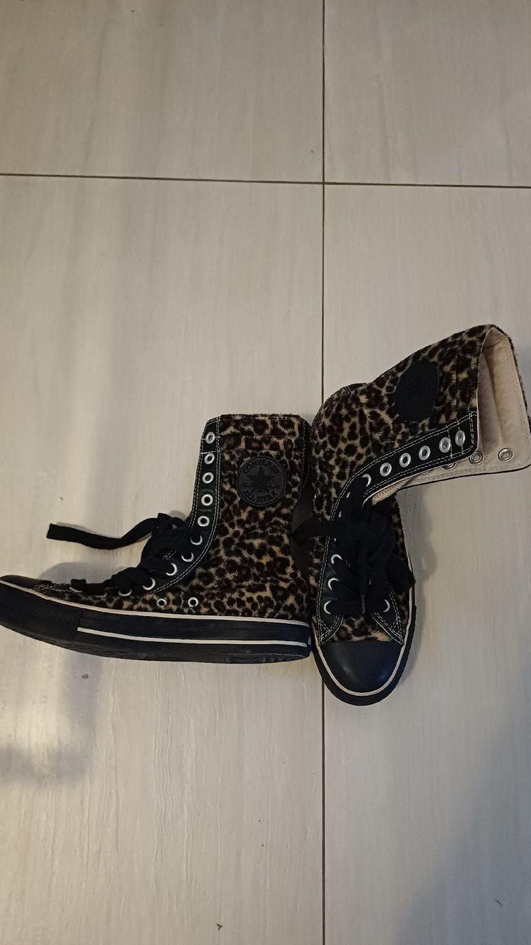 Converse Scarpe da uomo: Converse All Stars Chuck Taylor – Usato da Bex venduto da Sakito 1