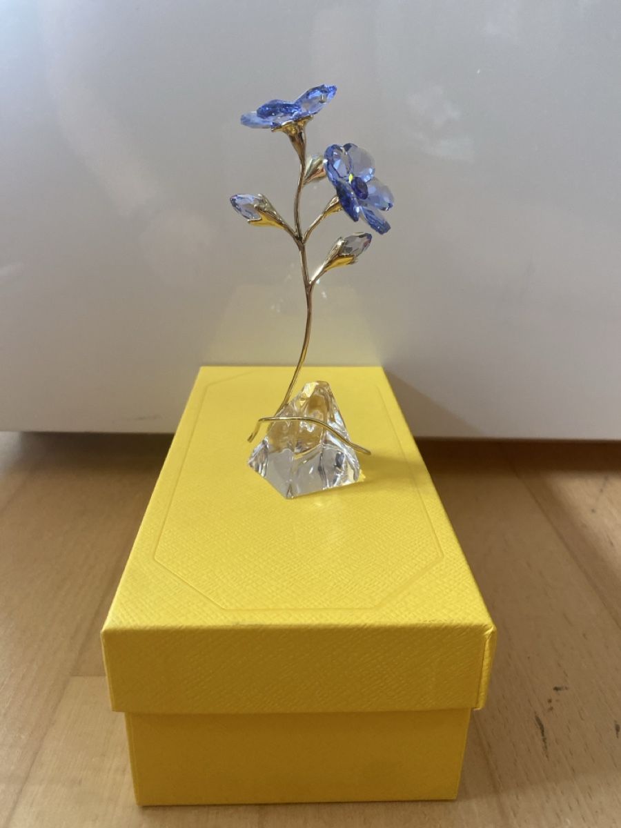 Swarovski Statuette: Swarovski Blume – Nuovo e nell'imballaggio originale da Zürich venduto da babamueller