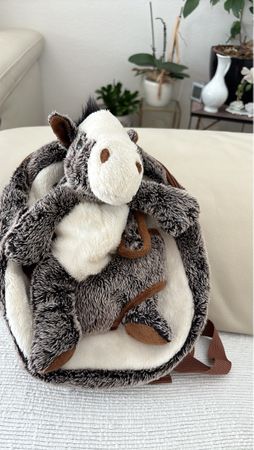Plüsch Rucksack Esel von BIECO, ideal für den Herbst!
