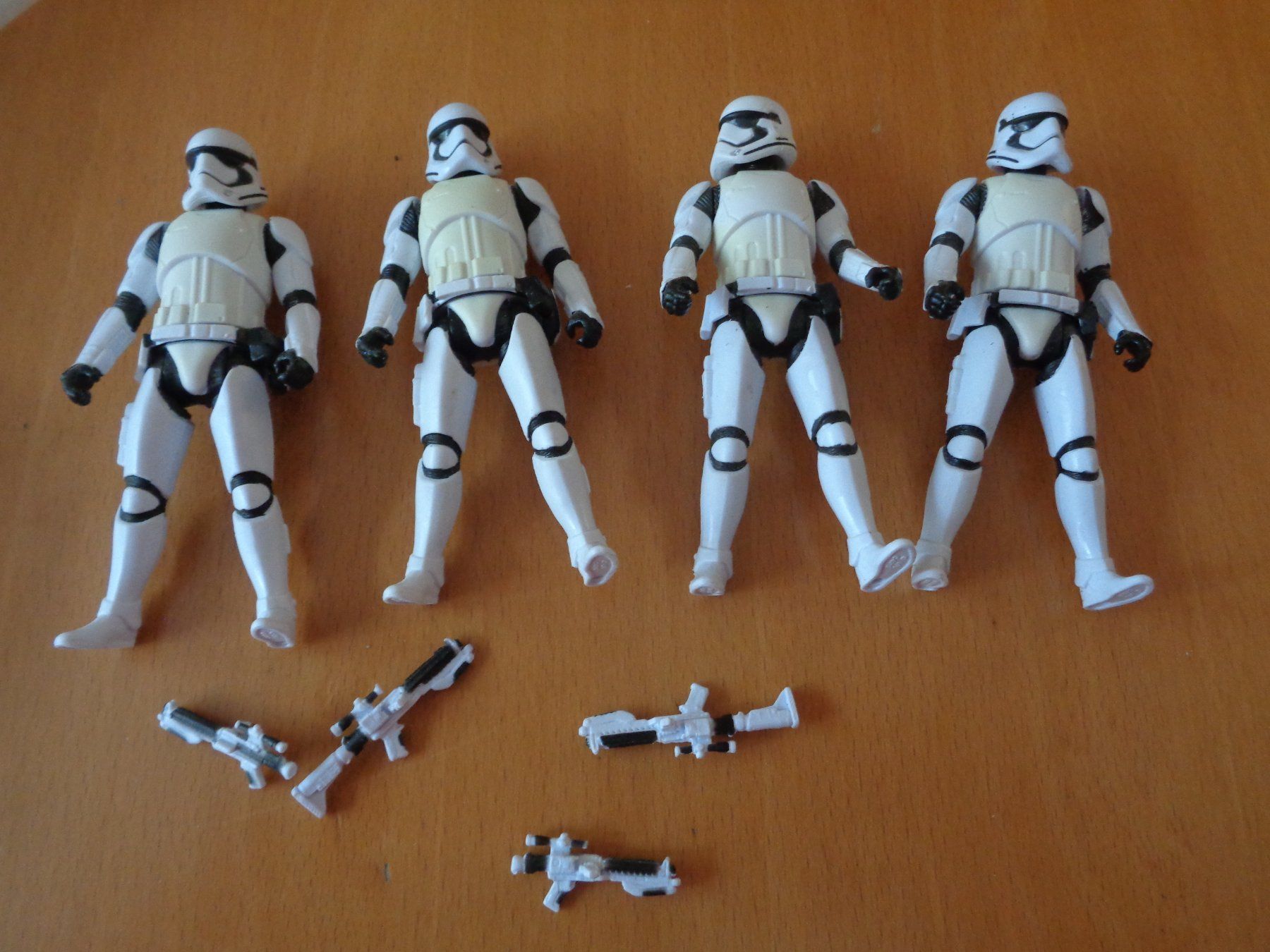 Hasbro Giocattoli: Star Wars Hasbro New Order  Tropper Collection – Usato da sargans venduto da Angamar