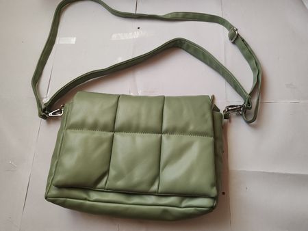 Tasche Damen Steppung mintgrün Breite 25cm guter Zustand