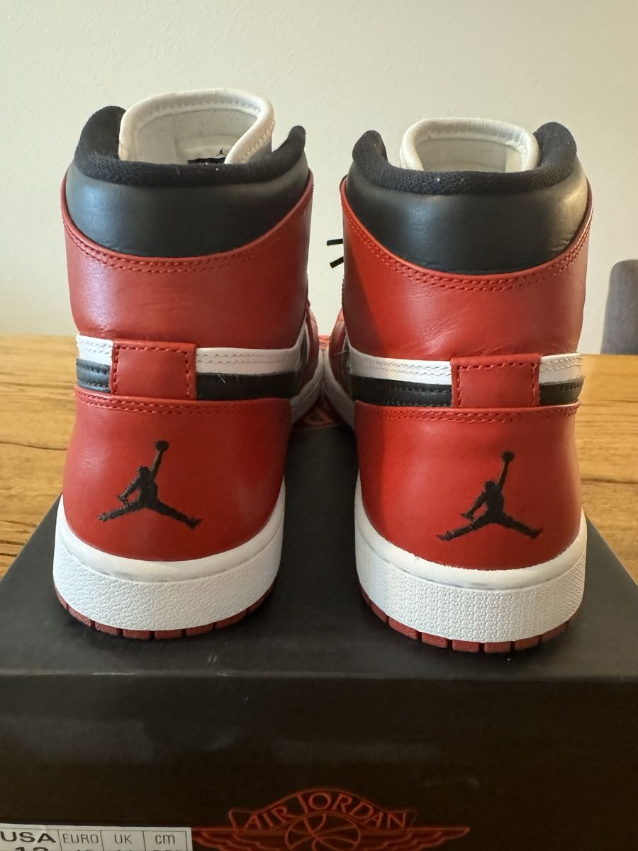 Jordan Herrenschuhe: Air Jordan 1 Retro High - Chicago 2013 – Gebraucht aus Zürich von sell_my_stuff 4