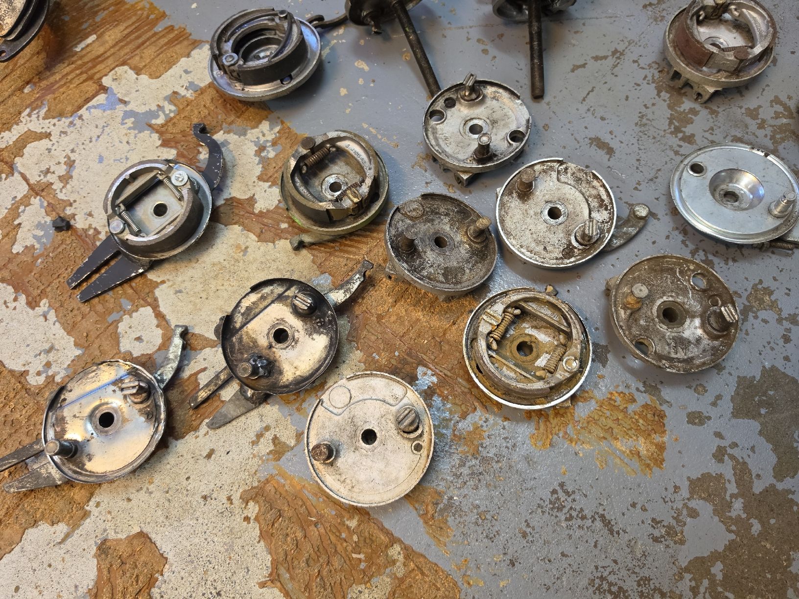 Ciclomotori: Diverse Ankerplatten Mofa/Töffli ab 1fr! – Usato da Lenggenwil venduto da Opc_Power 7