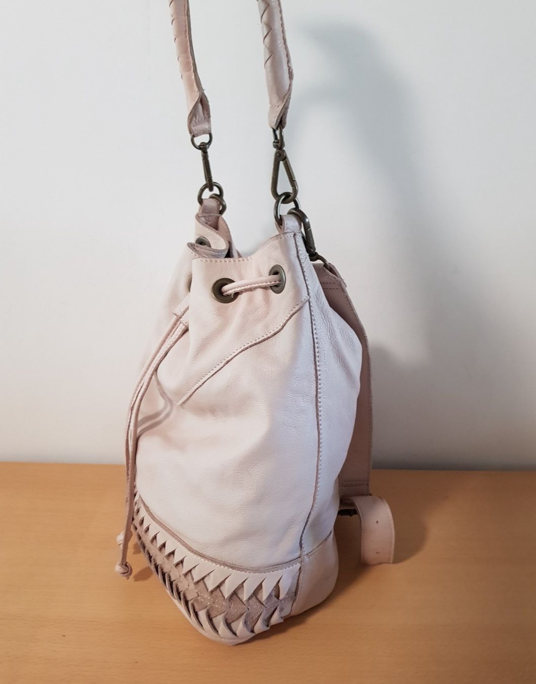 Liebeskind Borse da donna: Liebeskind Berlin Beuteltasche – Usato da Basel venduto da Birs868 2