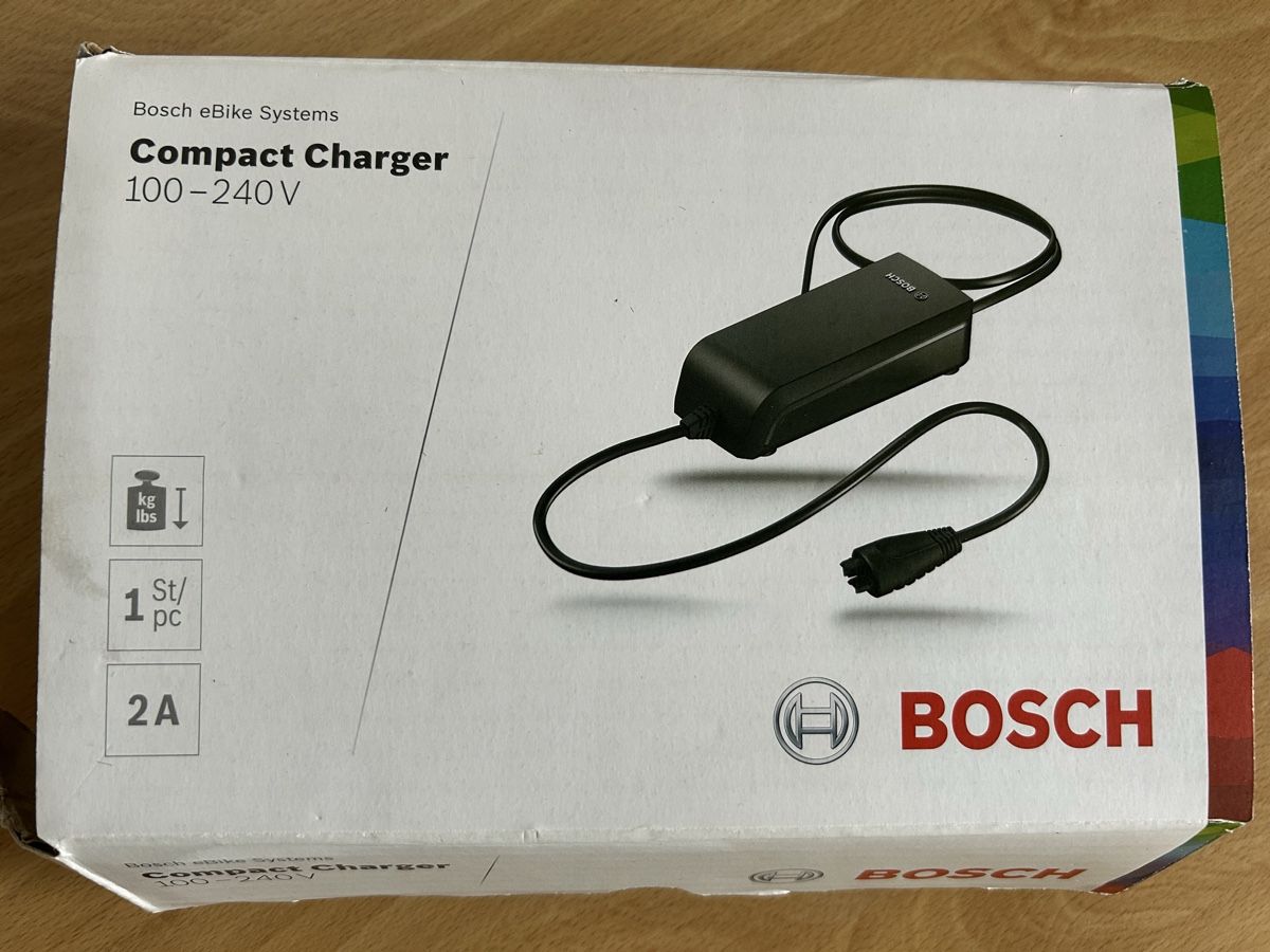 Bosch Chargeurs: Ladegerät Bosch 220-250 – D'occasion à Richterswil par solisoli5