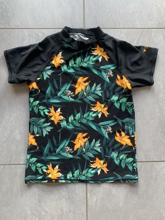 EXTEND Badeshirt / UV-Schutzshirt schwarz mit Blumen Gr. 170