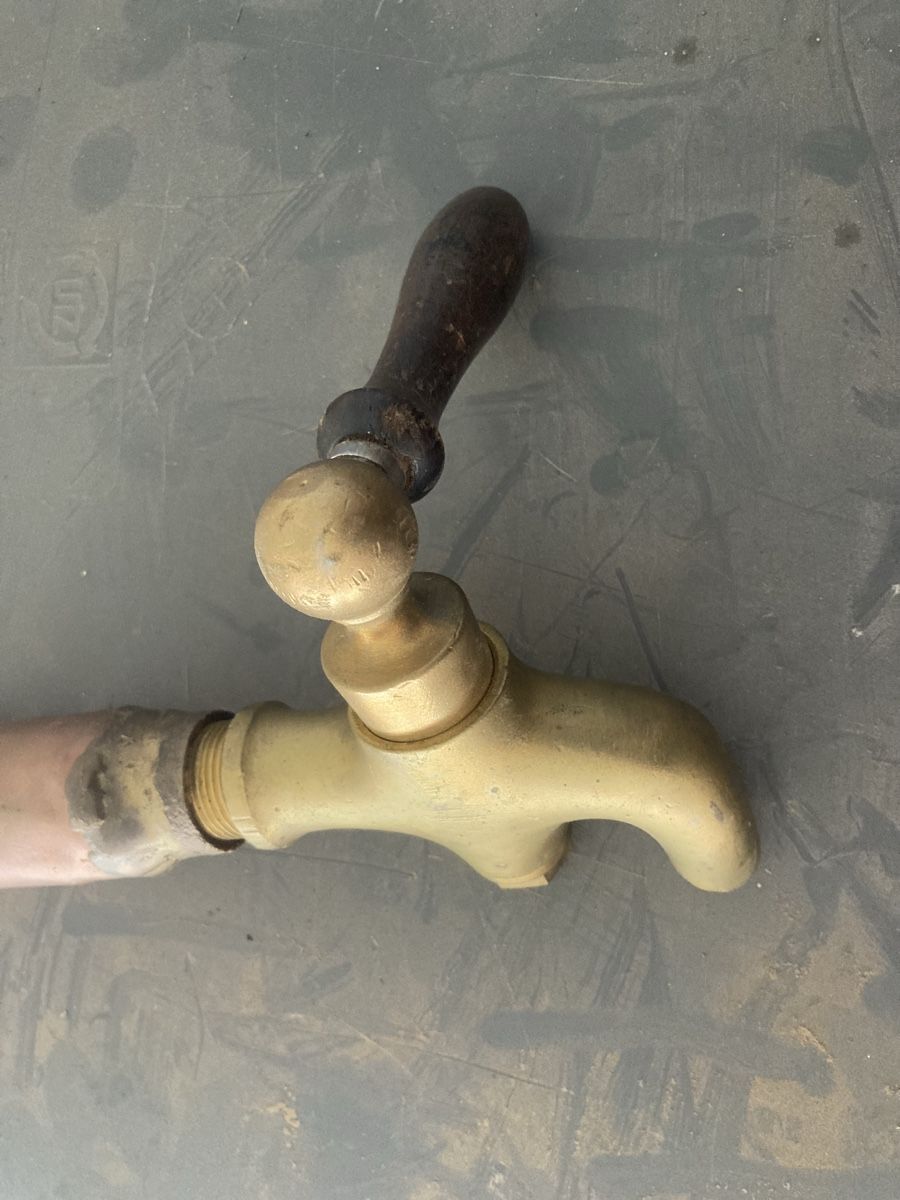 Rubinetteria: ANTIKE ZAPFEN HAHNE – Usato da Bottmingen venduto da Surubi 1
