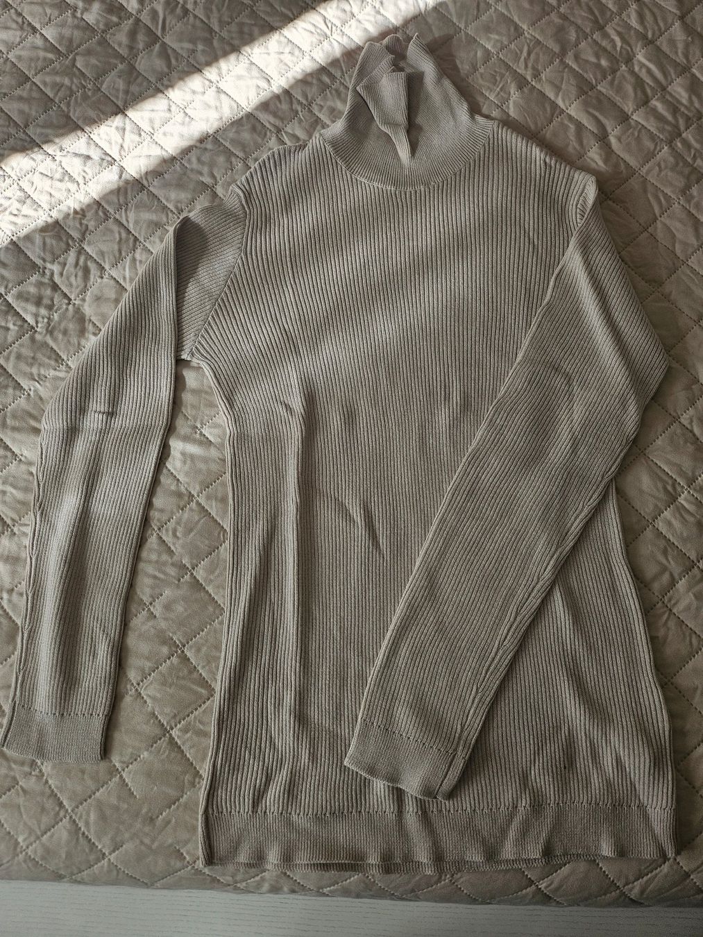 Pulls & Sweat-shirts: Herren Rollkragenpullover  Gr. L – D'occasion à Solothurn par Doc62