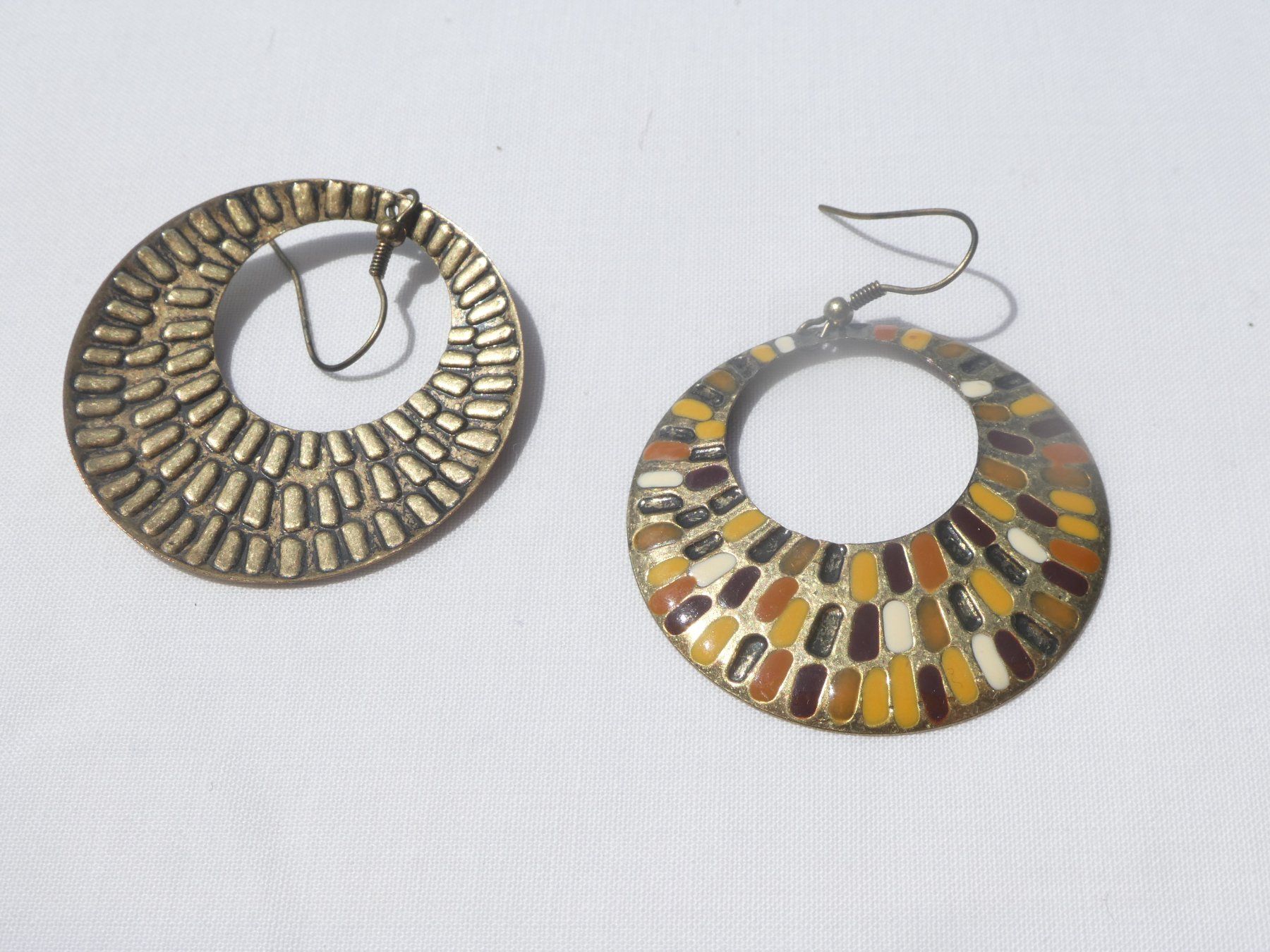 Ohrringe & -stecker: Grosse Vintage Ohrhänger, Modeschmuck – Gebraucht aus Gattikon von kaandooh 2