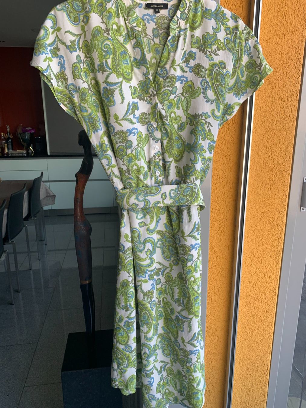More & More Kleider: Kleid More & More Grösse 34, 100 % Viscose – Gebraucht aus Laax GR von wil_66wq 5