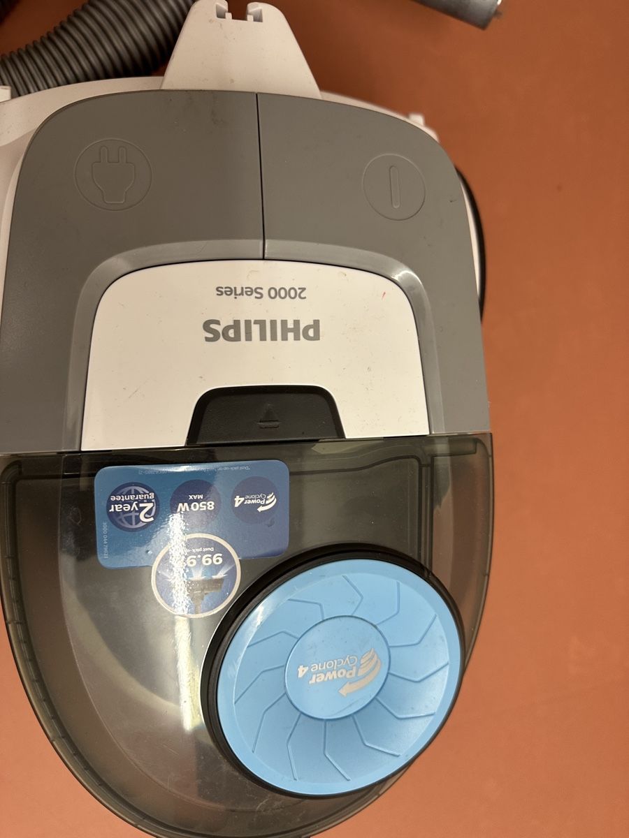 Philips Aspirapolveri & Accessori: Philips 2000 Series Staubsauger - Wenig gebraucht! – Usato da Schlieren venduto da VisjSch 2