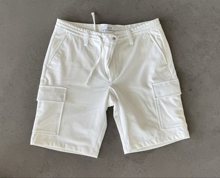 Celio Cargoshorts Weiss Gr. T42 - perfekt für den Sommer! ✨