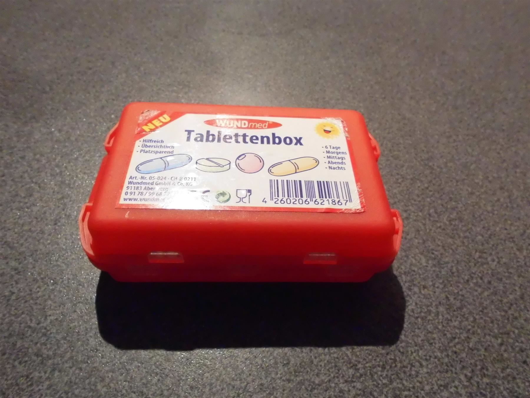 Sonstige Kosmetik & Pflege: Tablettenbox, rot – Neu und originalverpackt aus Zürich von abraxas1291