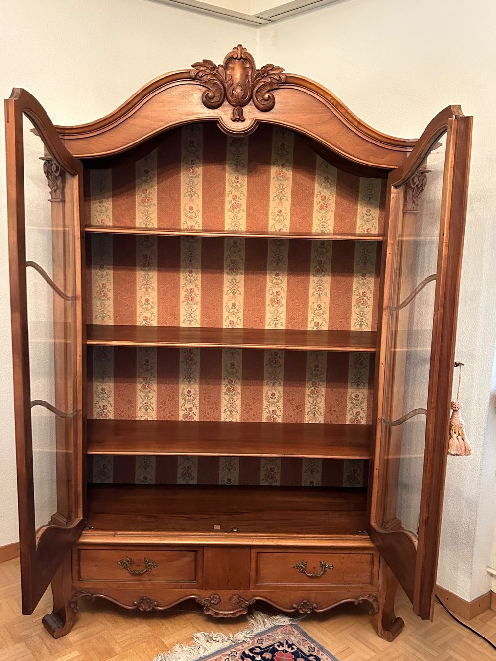 Divani: Möbelgruppe Louis XV – Usato da Luzern venduto da readyforlife 2